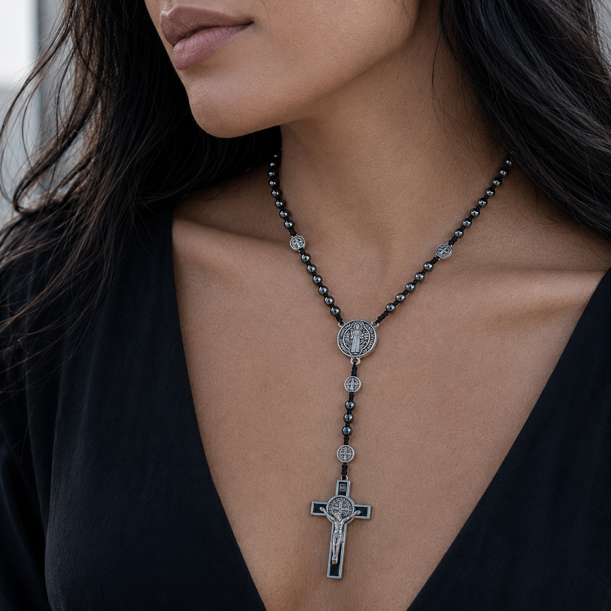 Collana Rosario in Ematite Nera con Medaglia di San Benedetto
