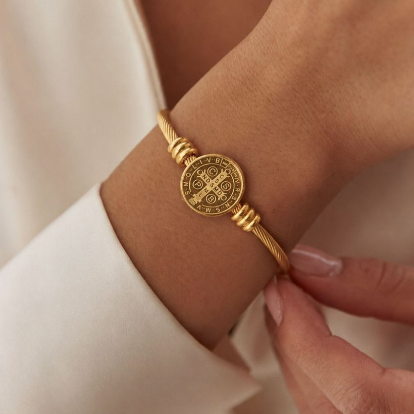 Bracelete com Medalha de São Bento em Aço Cirúrgico 316L